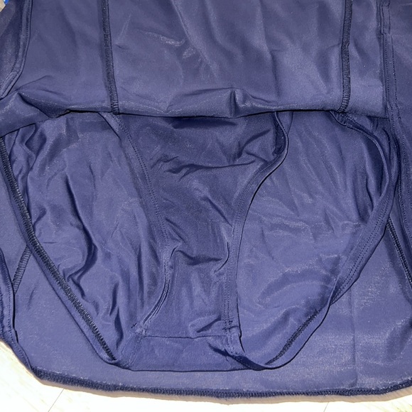 White Stag Swim Dress One Piece Size. Large 12/14 - Picture 7 of 10